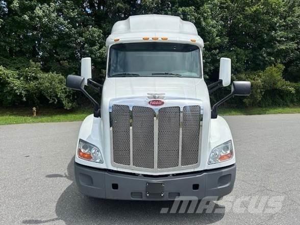 Peterbilt 579 Prime Movers