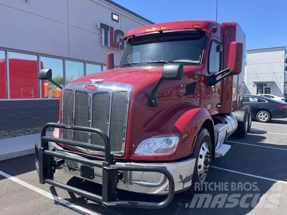 Peterbilt 579 Prime Movers