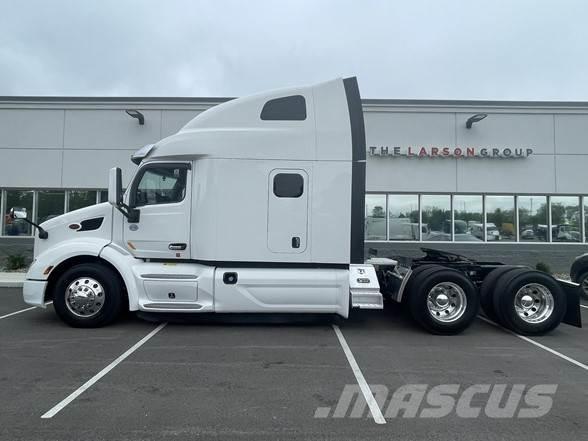 Peterbilt 579 Prime Movers