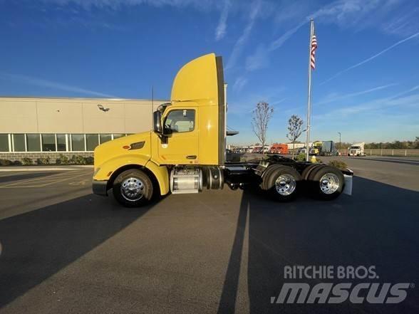 Peterbilt 579 Prime Movers
