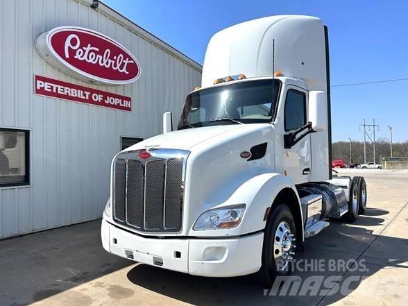 Peterbilt 579 Prime Movers