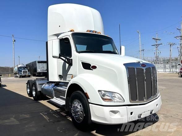 Peterbilt 579 Prime Movers