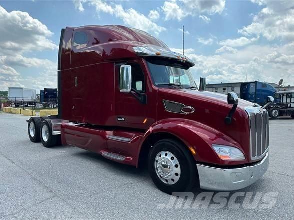 Peterbilt 579 Prime Movers