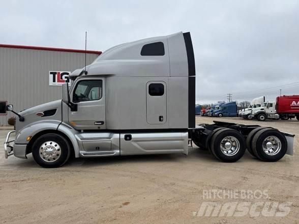 Peterbilt 579 Prime Movers