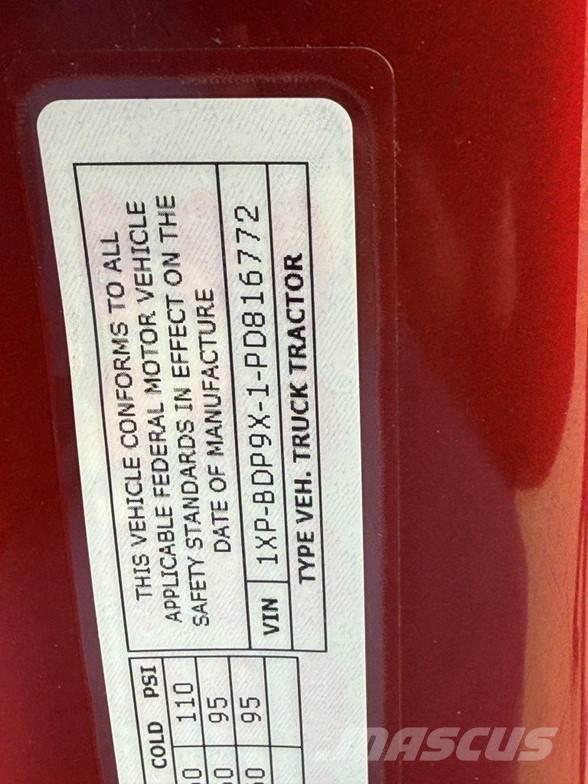 Peterbilt 579 Prime Movers