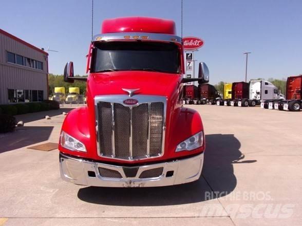 Peterbilt 579 Prime Movers