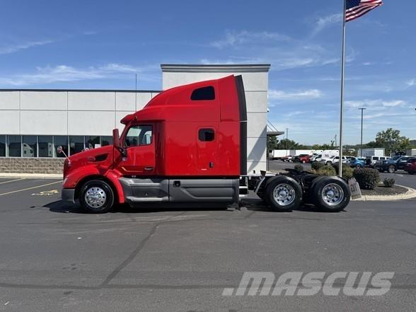 Peterbilt 579 Prime Movers