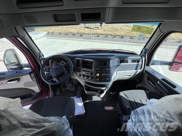 Peterbilt 579 Prime Movers