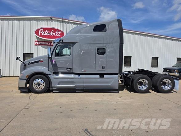 Peterbilt 579 Prime Movers