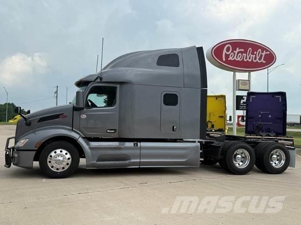 Peterbilt 579 Prime Movers