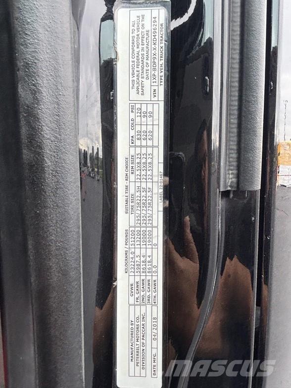 Peterbilt 579 Prime Movers