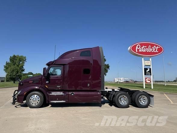 Peterbilt 579 Prime Movers