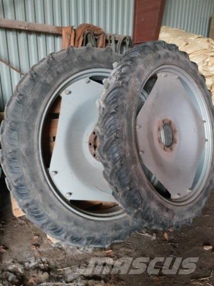  - - -  270/95R48 Tyres, wheels and rims