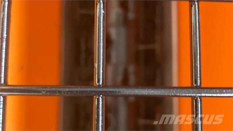 Rauch UKS 100 Sand and salt spreaders