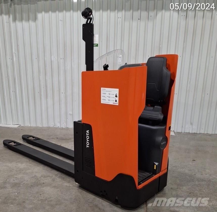 BT LSI200 Low lift with platform