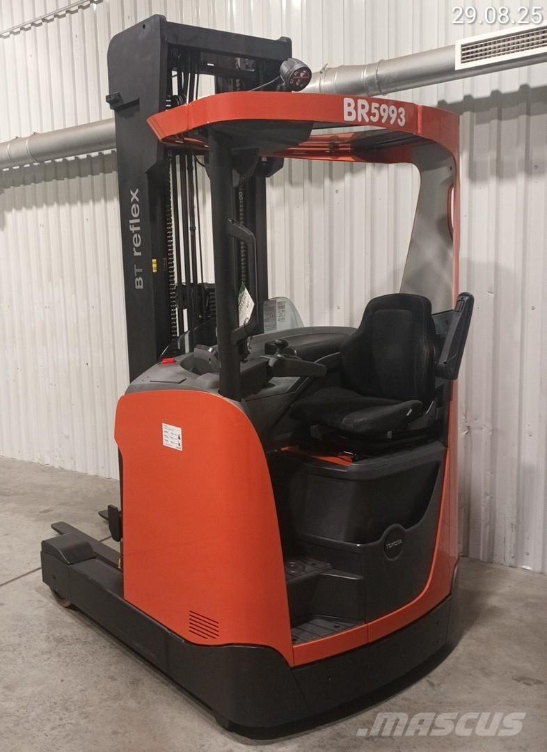 BT RRE140H Reach truck