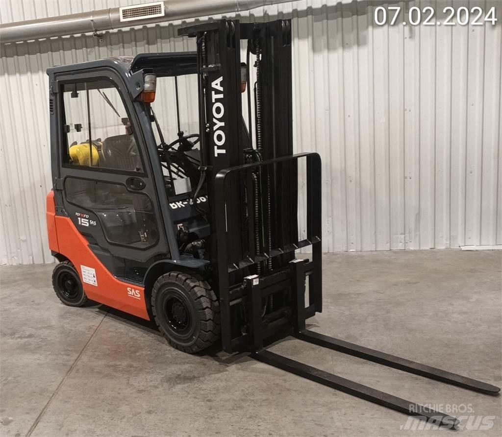 Toyota 02-8FGF15 LPG trucks