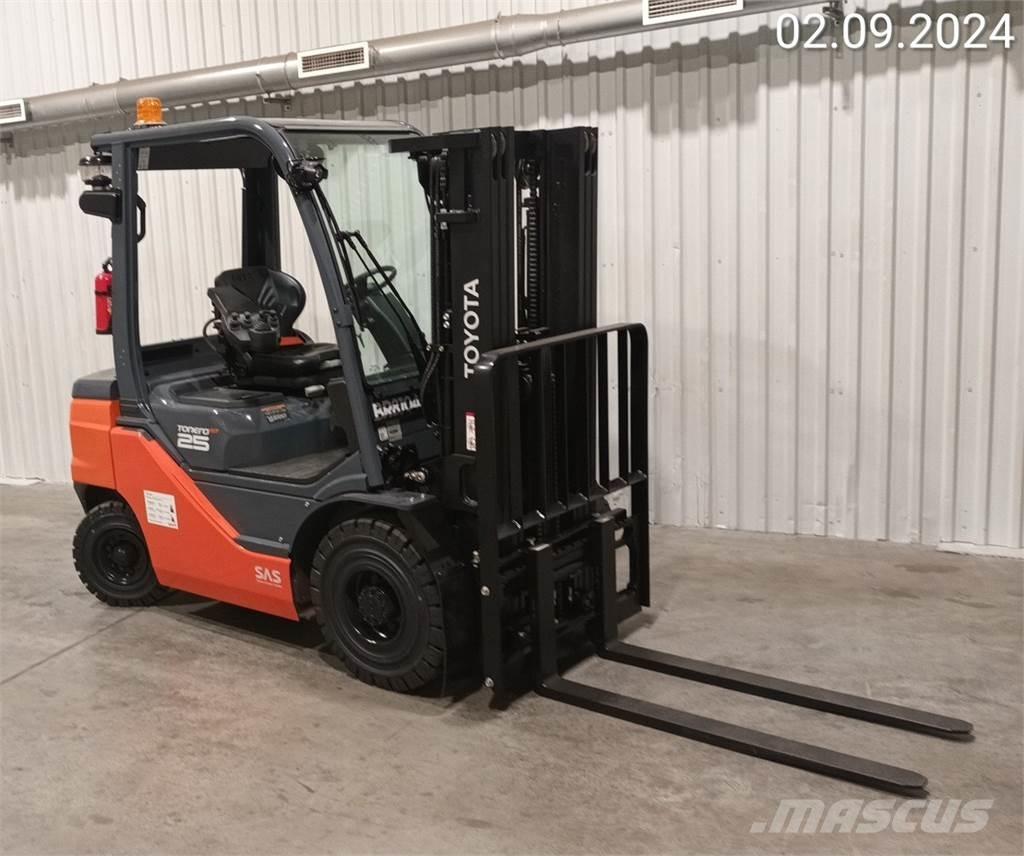Toyota 56-8FD25F Diesel trucks