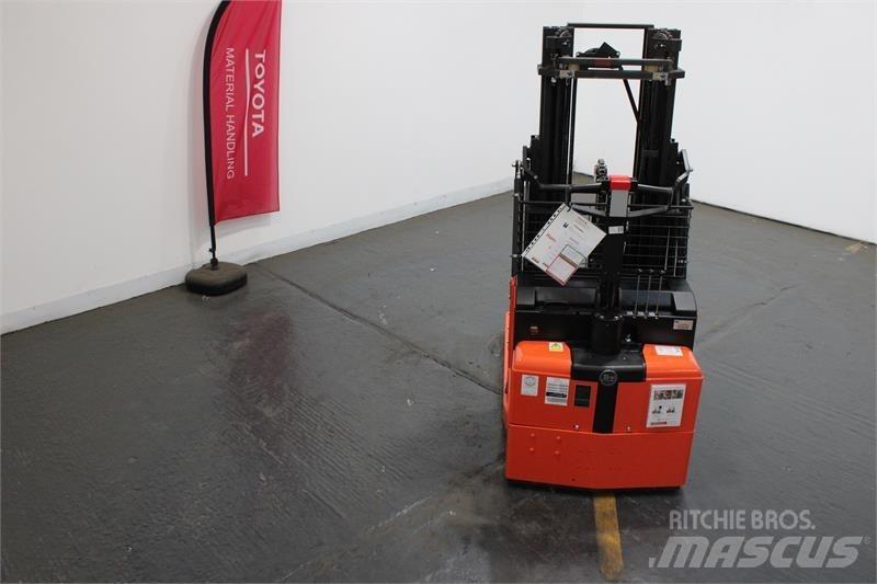 BT RWE120 Hand pallet stackers