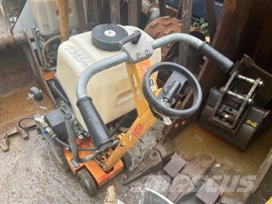  Scie à sol HUSQVARNA Other