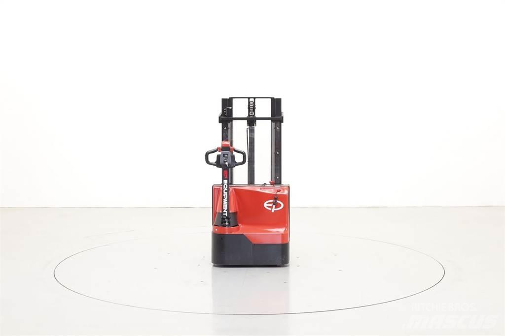 EP ES15-15ES Pedestrian stacker