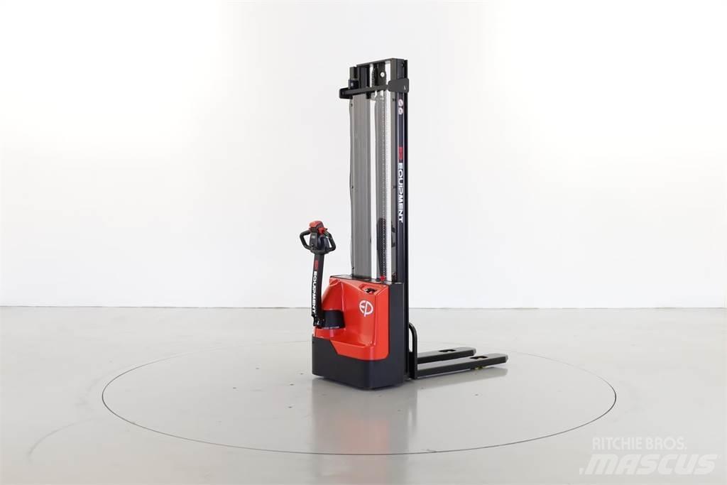 EP ES15-15ES Pedestrian stacker