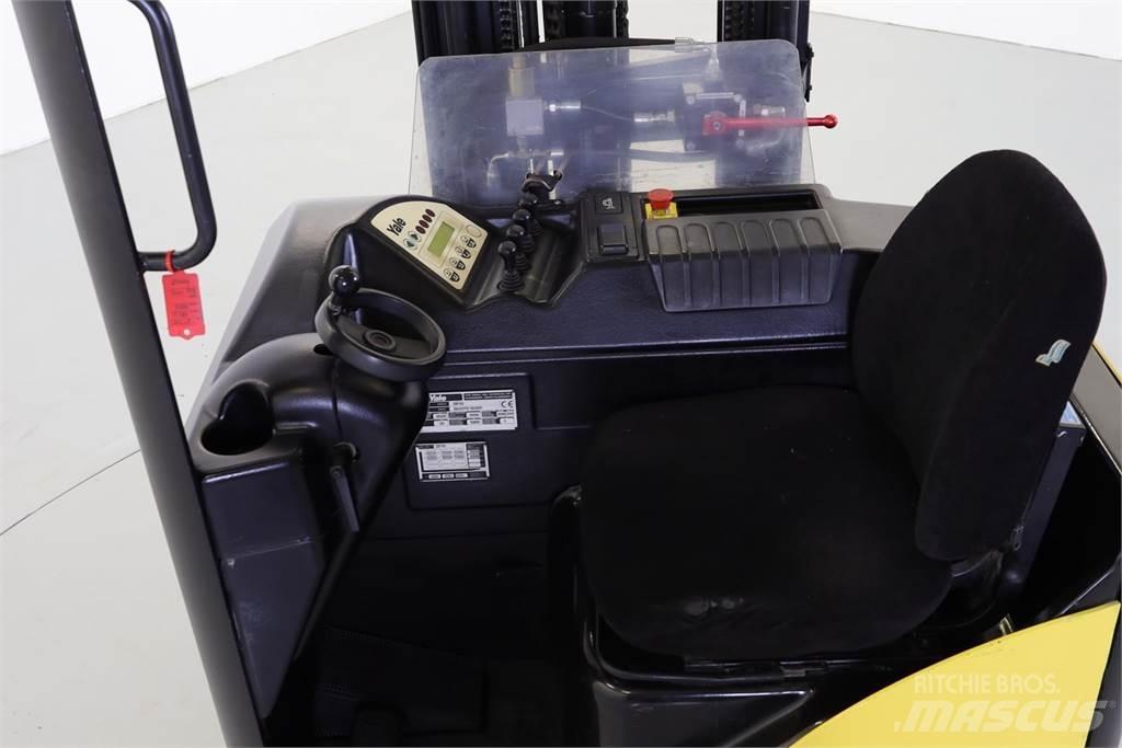 Yale MR16 Reach truck