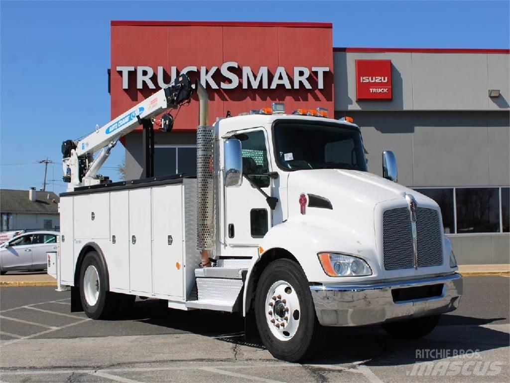 Kenworth T370 Truck mounted cranes