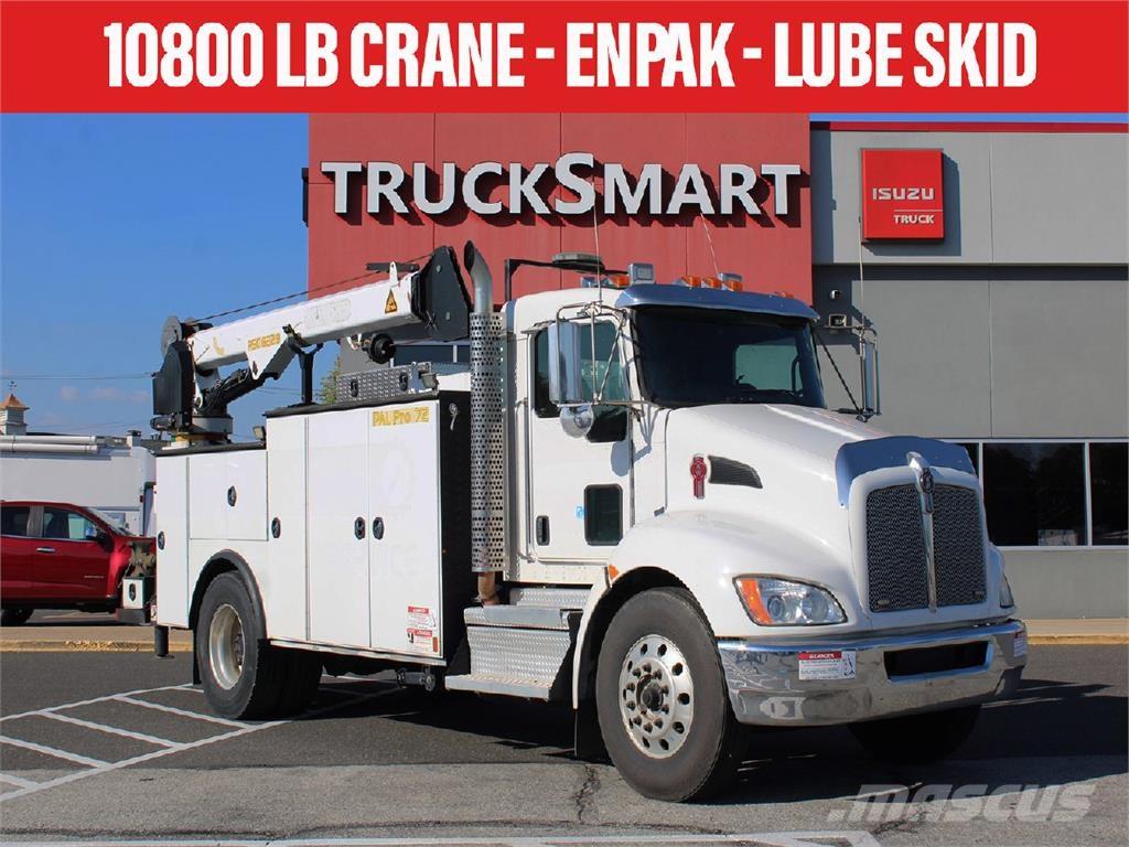 Kenworth T370 Truck mounted cranes