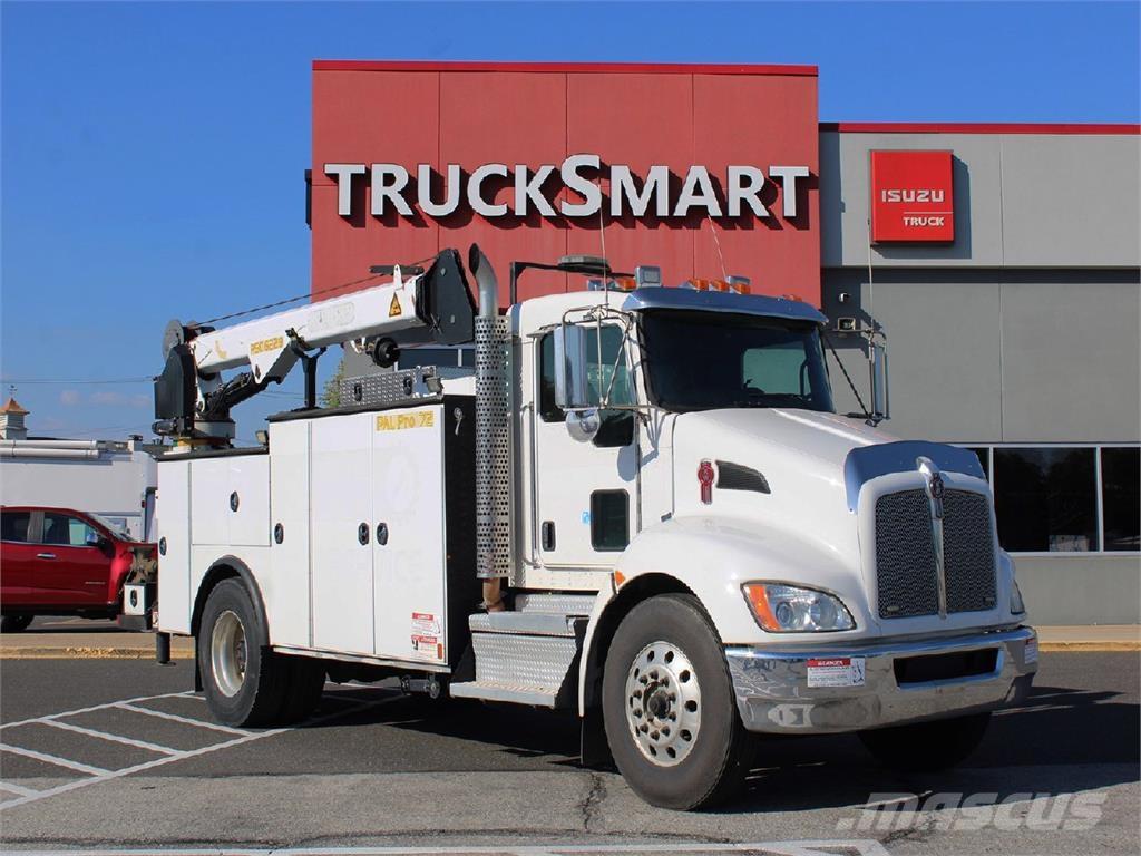 Kenworth T370 Truck mounted cranes