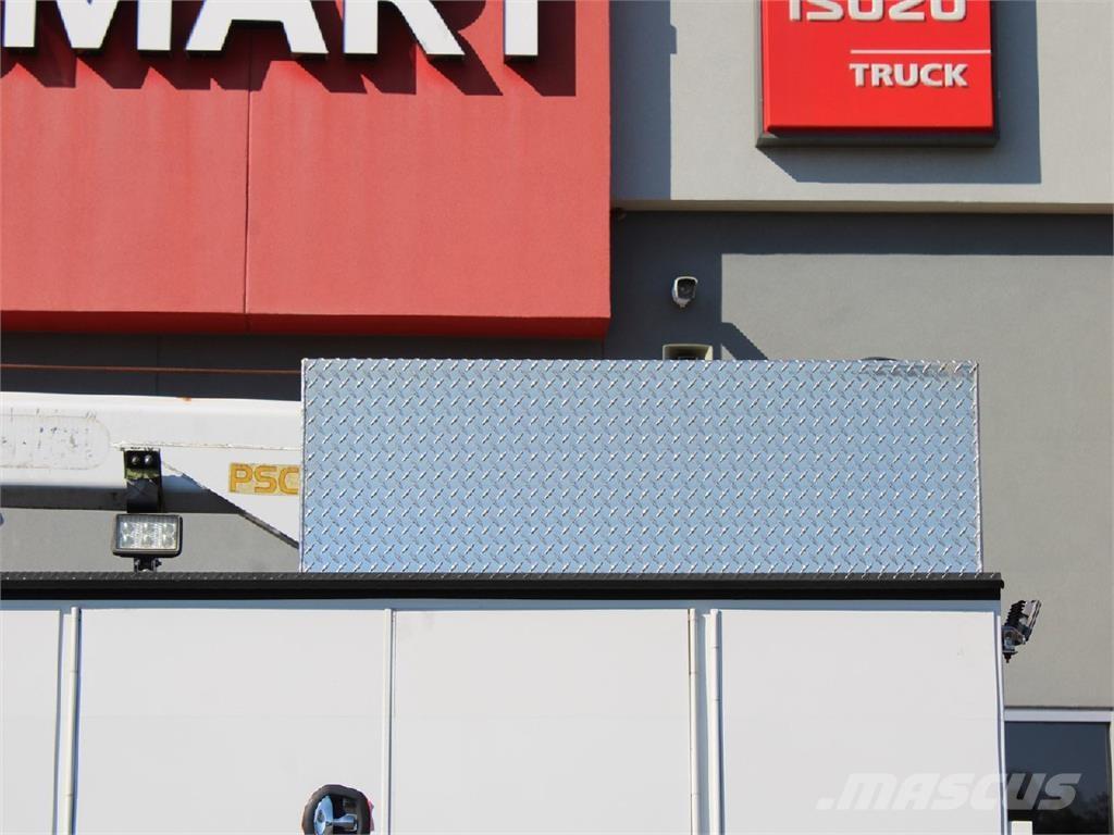 Kenworth T370 Truck mounted cranes