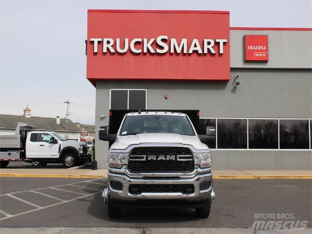 RAM 3500 Flatbed / Dropside trucks
