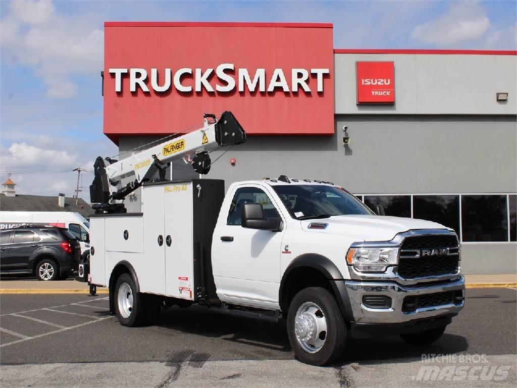 RAM 5500 Truck mounted cranes