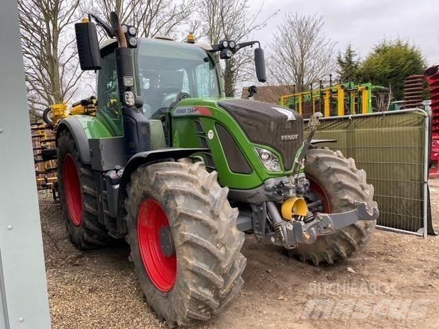 Fendt 724 DEMO Tractors