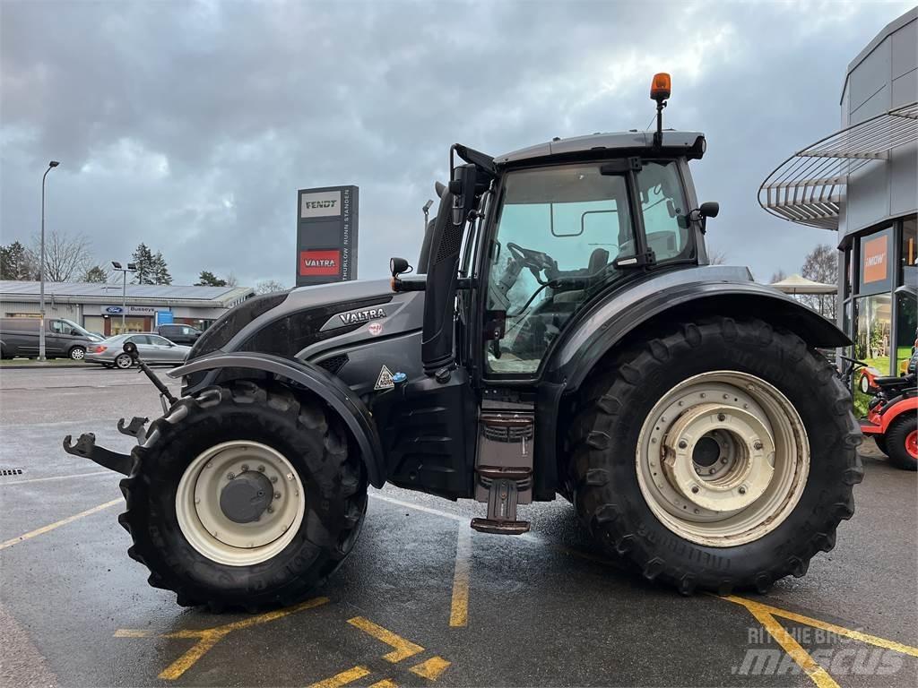 Valtra T254V Tractors