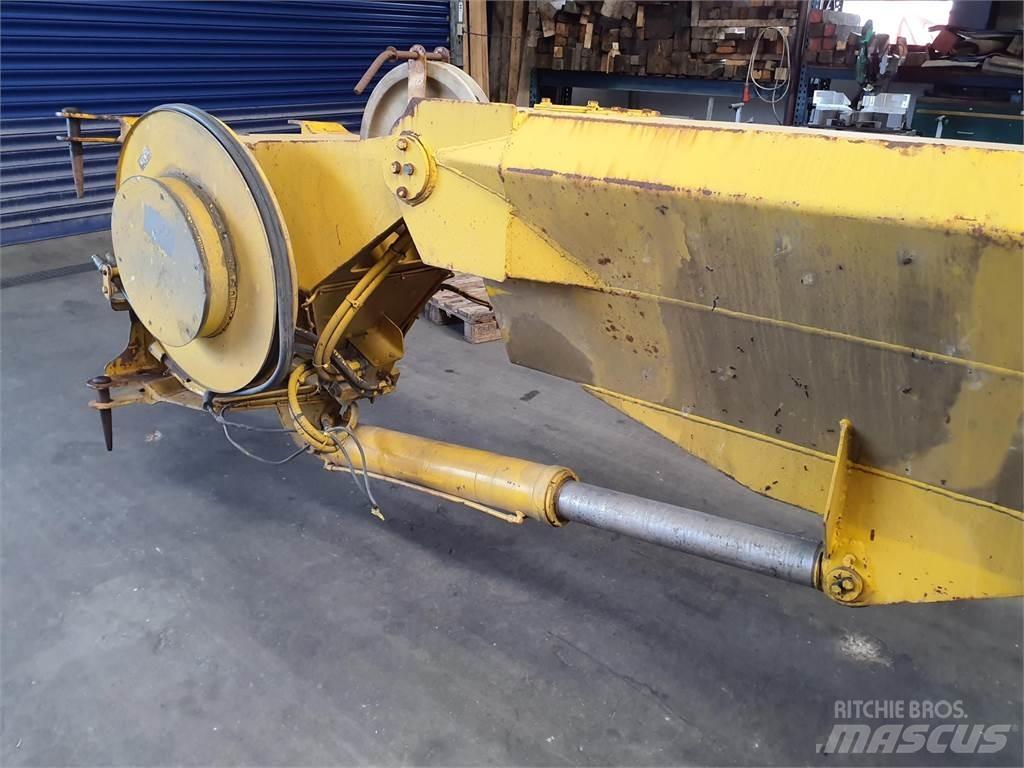 Krupp KMK 3050 jib Crane parts and equipment