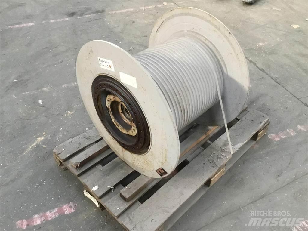 Krupp KMK 4060 winch Crane parts and equipment