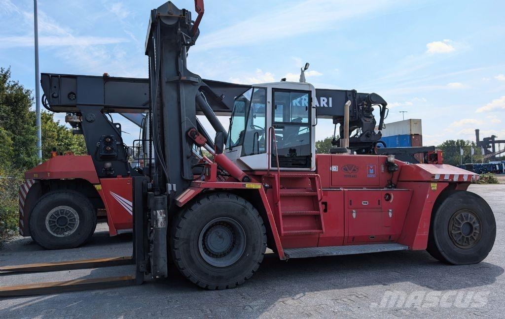 CVS Ferrari F32 Diesel trucks