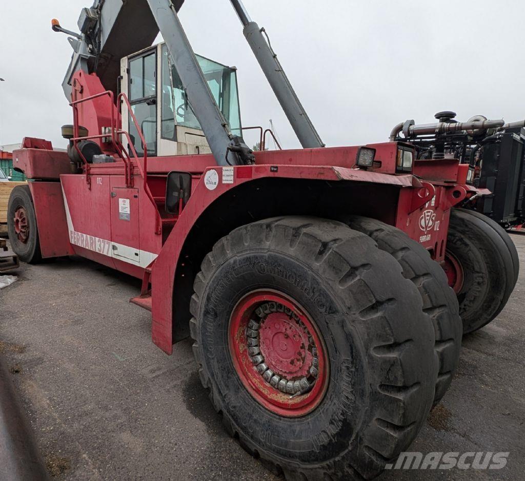 CVS Ferrari F377.5 PB Reach stackers