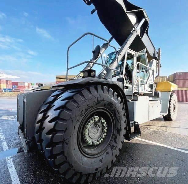 Hyster RS46-41XD/67S Reach stackers