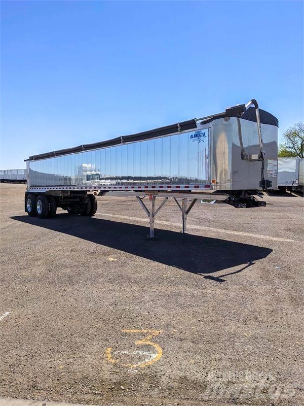   Tipper trailers