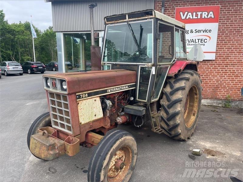 IH 784 Tractors
