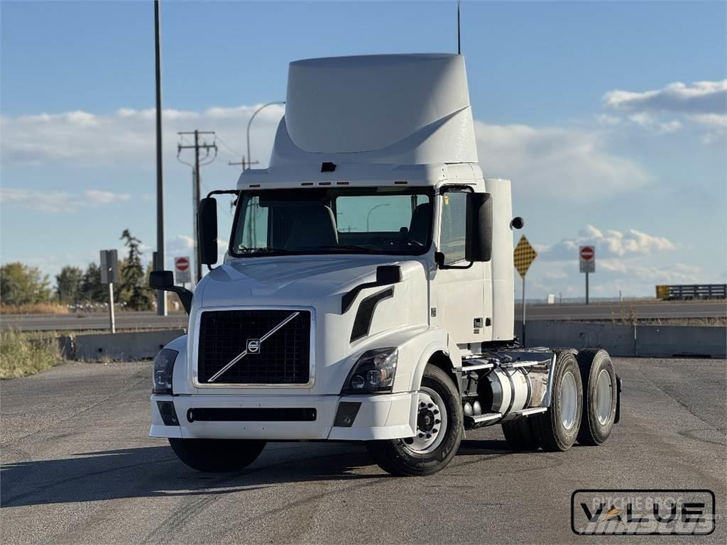 Volvo VNL300 Prime Movers
