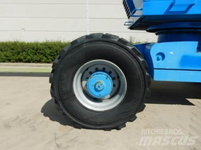 Aichi SP21AJ Telescopic boom lifts
