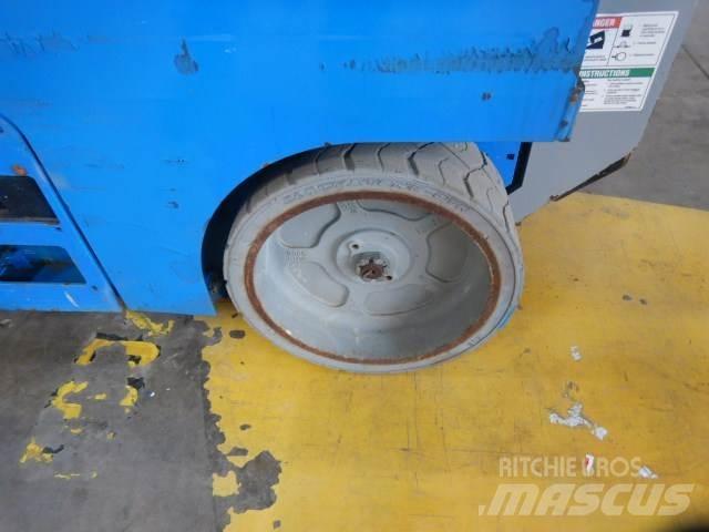 Genie GS2032 Scissor lifts