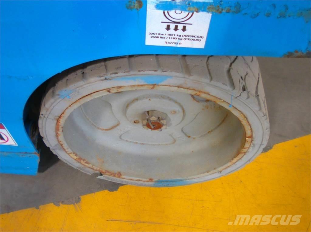 Genie GS3246 Scissor lifts