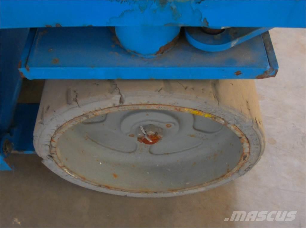 Genie GS3246 Scissor lifts