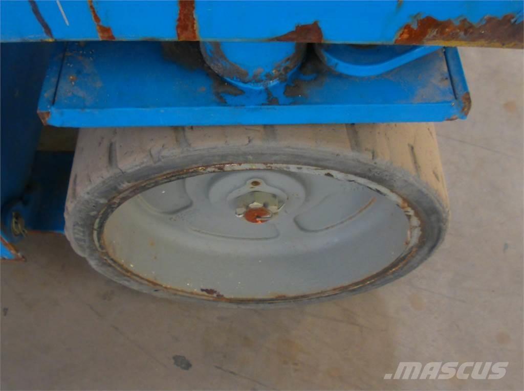 Genie GS3246 Scissor lifts