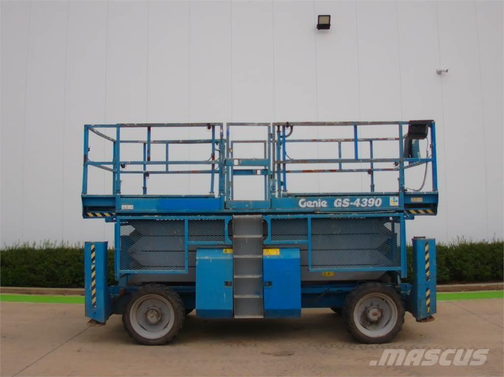 Genie GS4390RT Scissor lifts