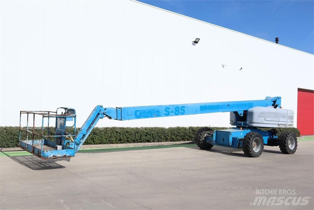Genie S85 Telescopic boom lifts
